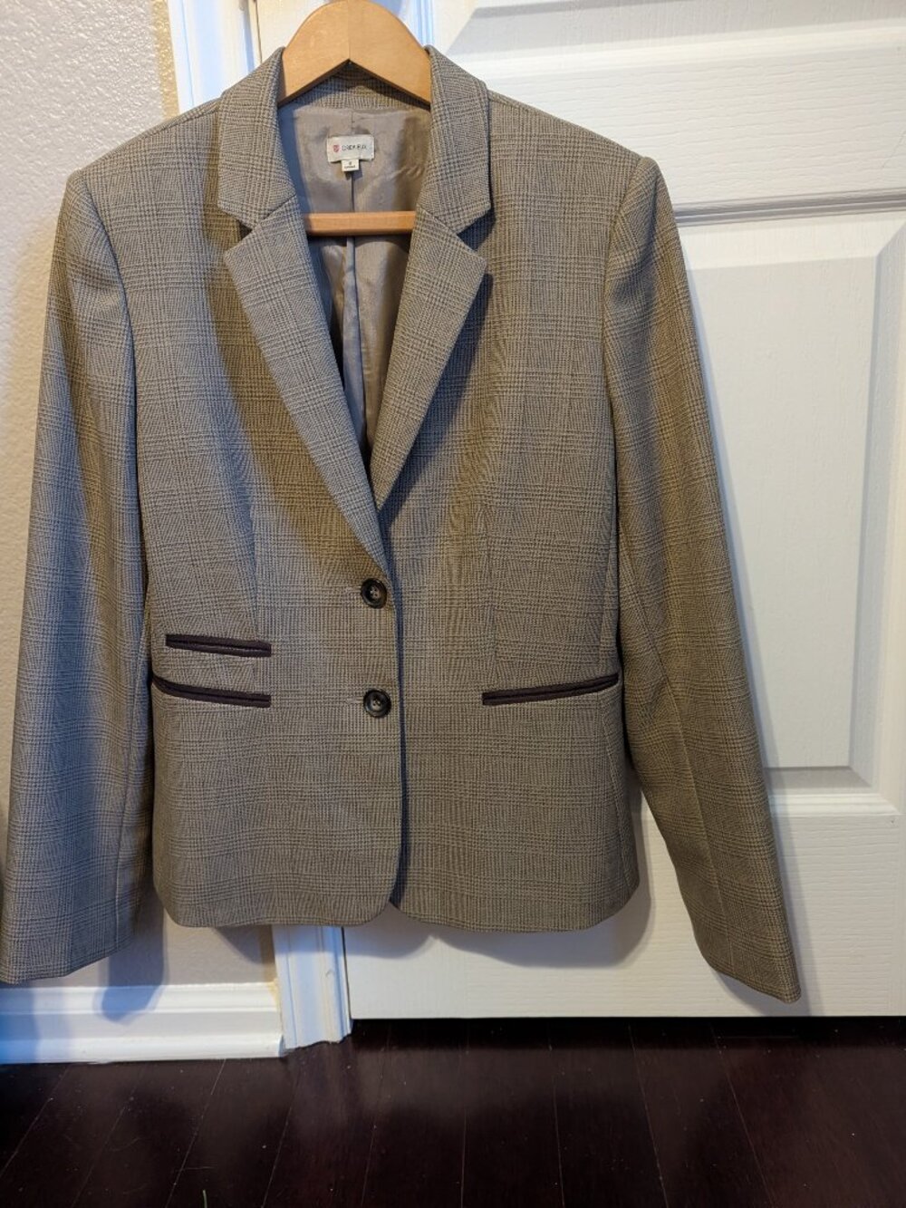 Cremieux Women's Brown Glen Plaid Blazer Jacket Sz 8 Fully Lined Contoured Trim